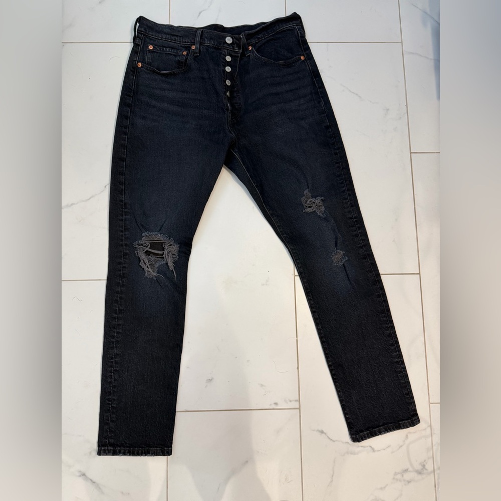👖 Levi’s Premium 501 S Black Distressed Jeans – 31x30